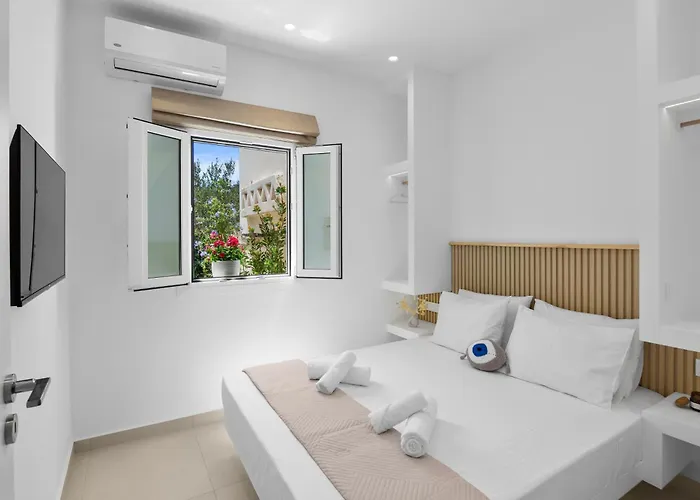 Apartament Plori Paros Nausa