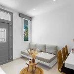 Plori Paros Naousa (Paros)